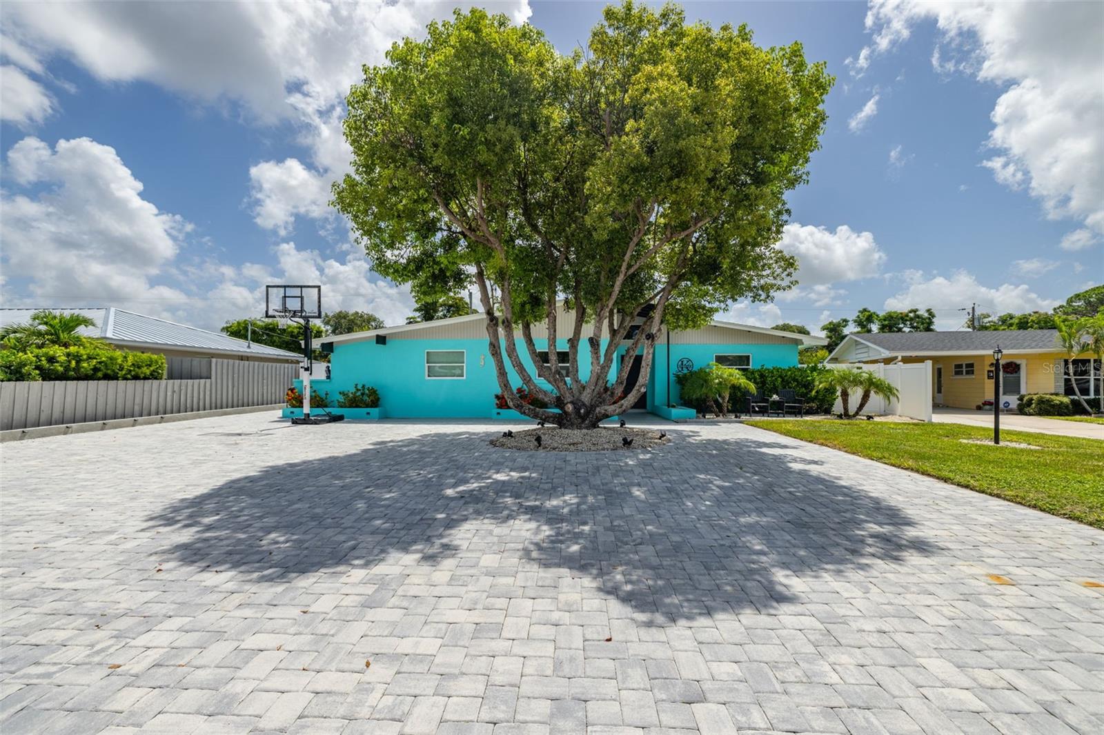 Image 2 of 43 For 3407 29th Street W