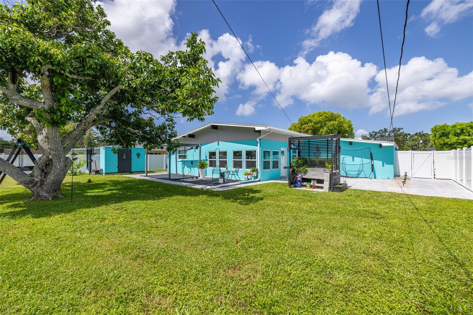 Image 32 of 43 For 3407 29th Street W