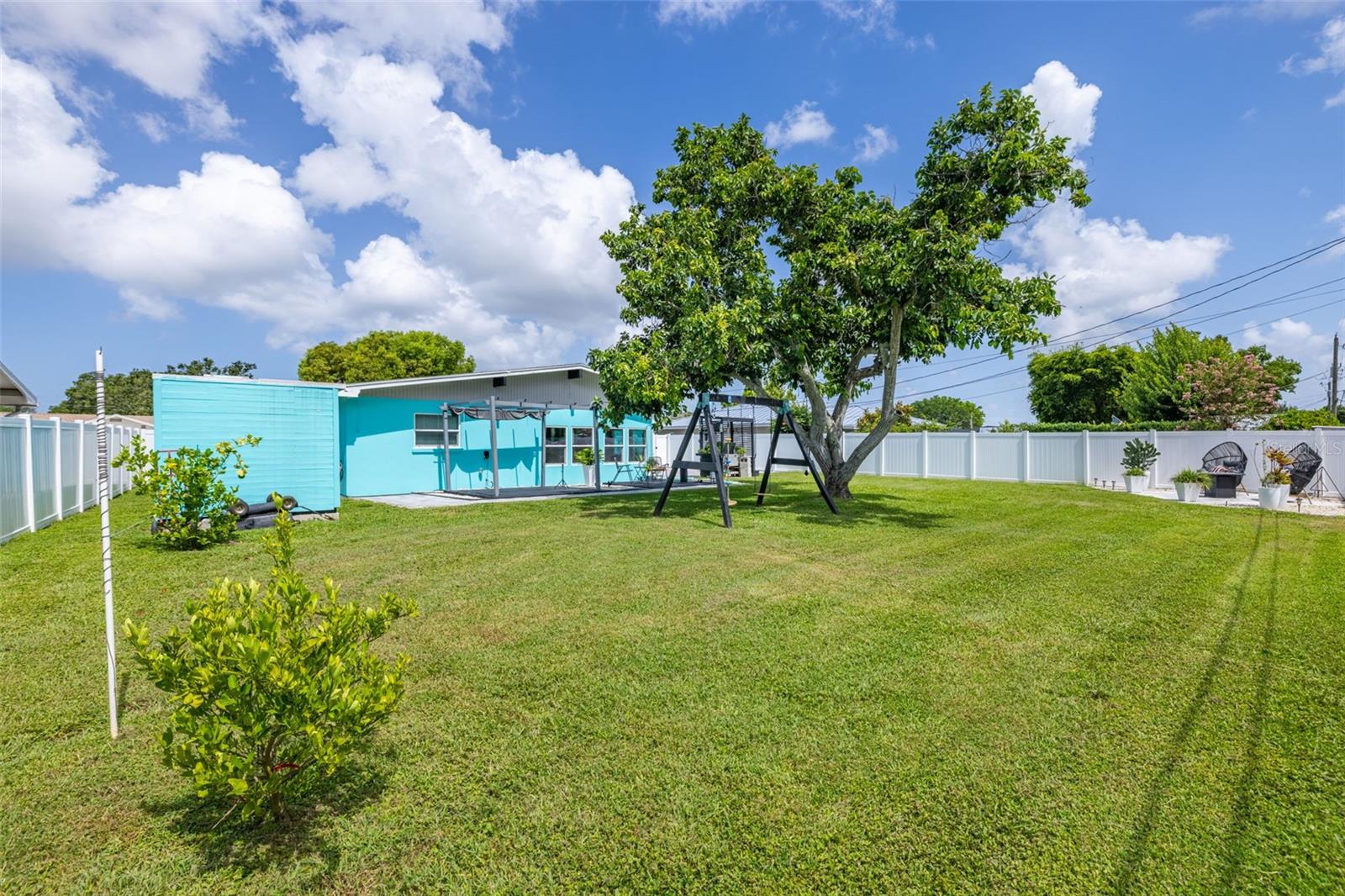 Image 33 of 43 For 3407 29th Street W