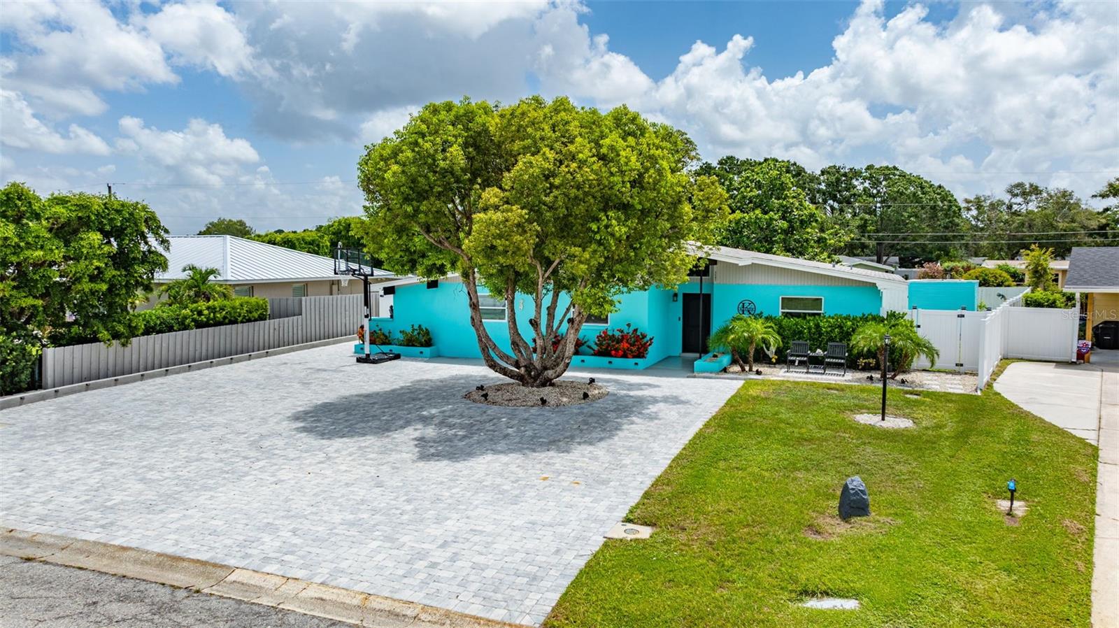 Image 36 of 43 For 3407 29th Street W