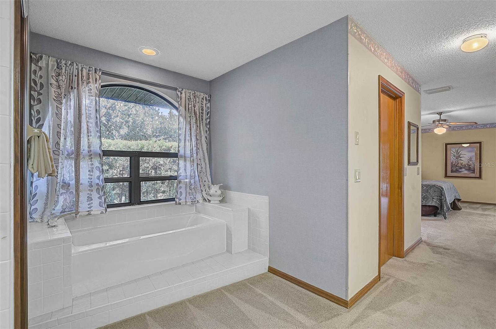 Image 21 of 42 For 13619 2nd Avenue E