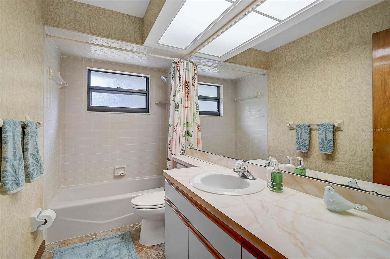 Image 25 of 42 For 13619 2nd Avenue E