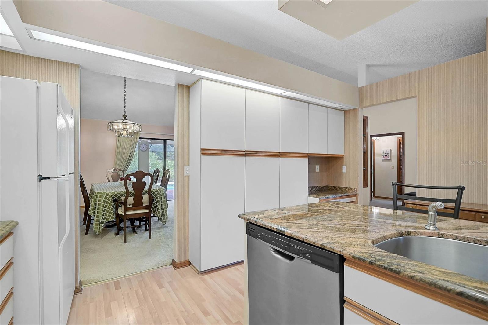 Image 8 of 42 For 13619 2nd Avenue E