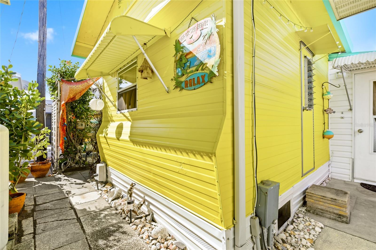 Image 18 of 22 For 10315 Cortez Road W 14-2