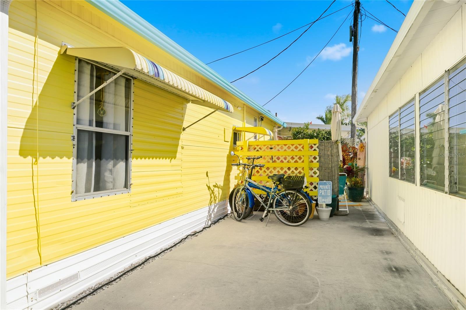 Image 2 of 22 For 10315 Cortez Road W 14-2