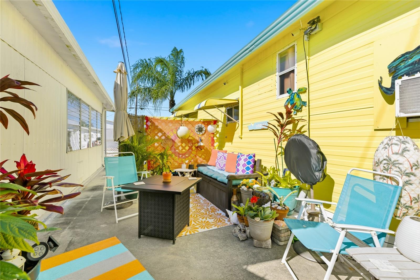 Image 21 of 22 For 10315 Cortez Road W 14-2