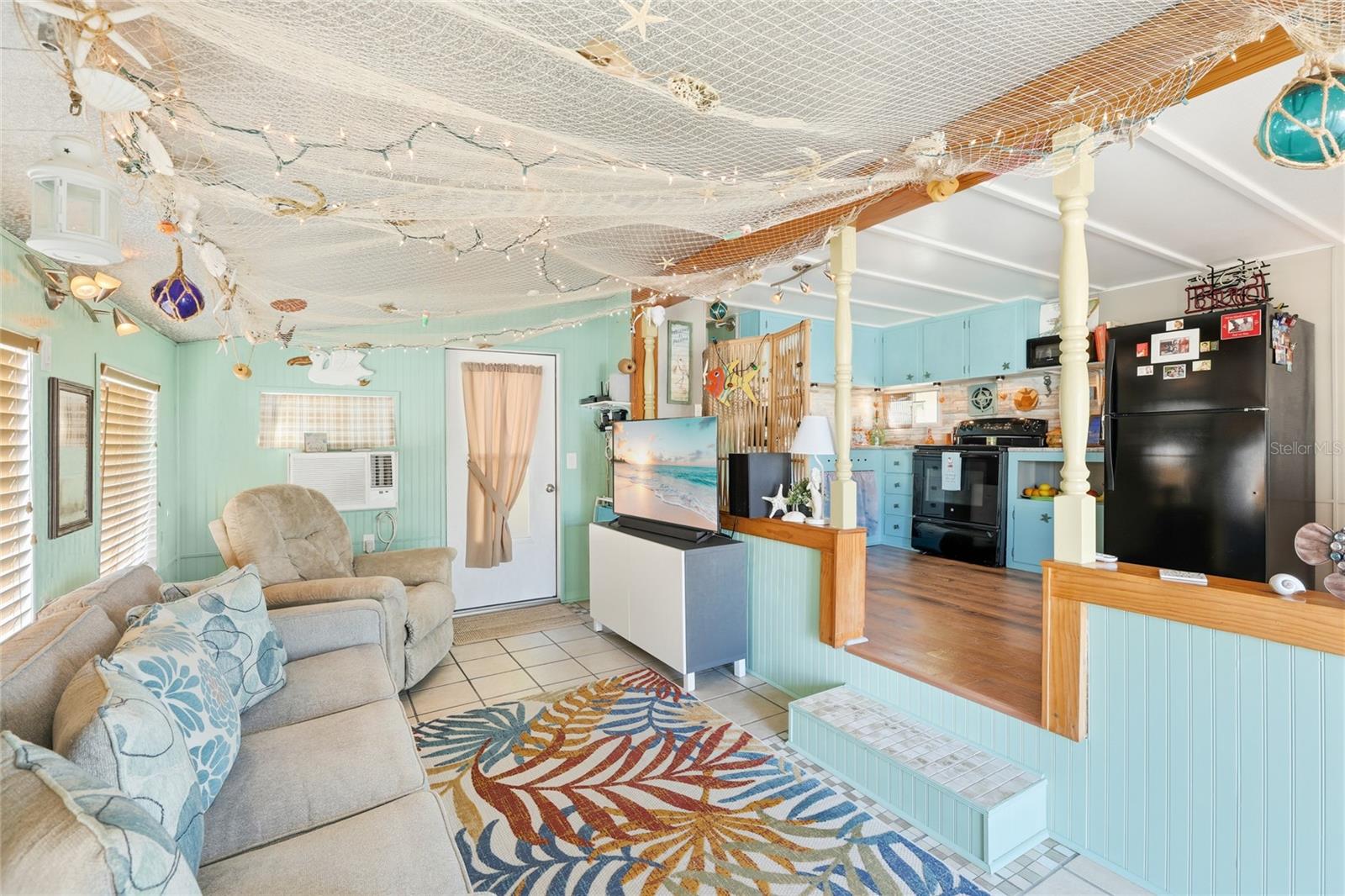 Image 4 of 22 For 10315 Cortez Road W 14-2