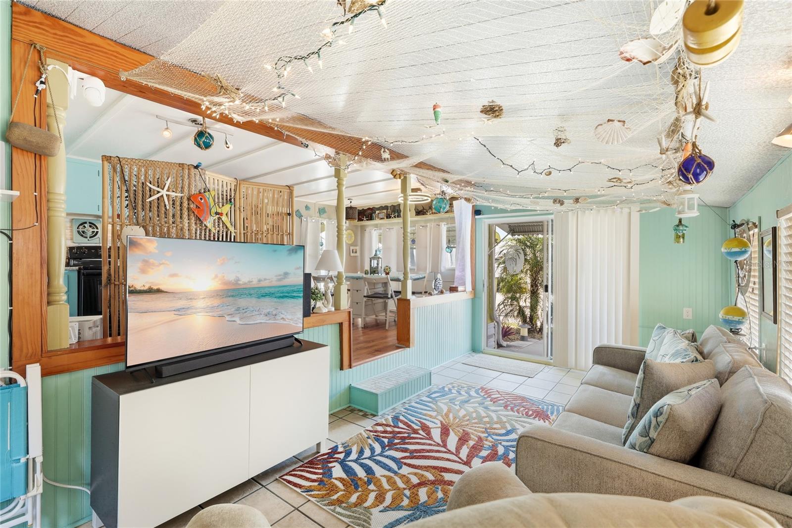 Image 5 of 22 For 10315 Cortez Road W 14-2