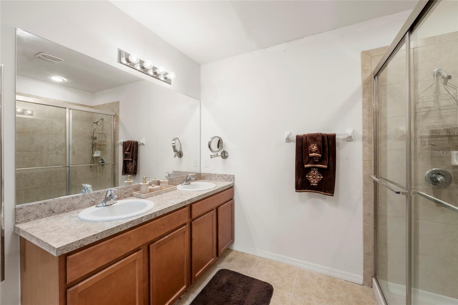 Image 14 of 26 For 8921 Excelsior Loop