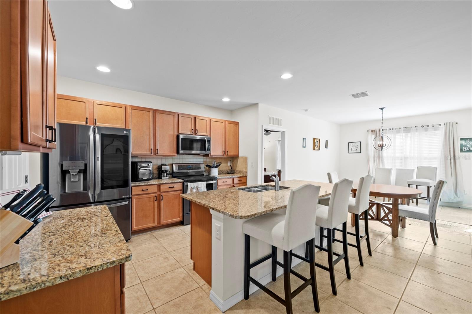 Image 3 of 26 For 8921 Excelsior Loop