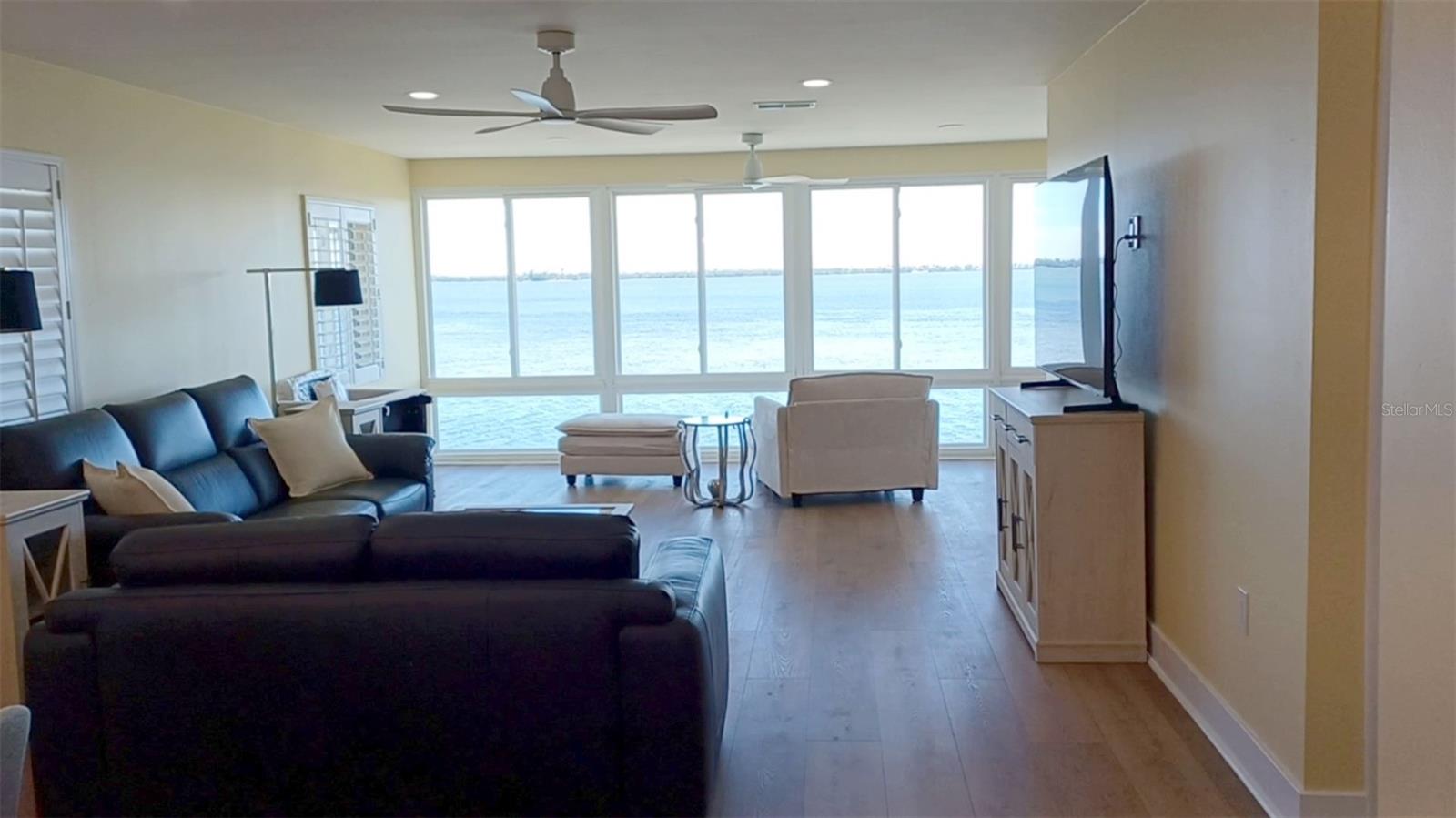 Image 8 of 15 For 6400 Flotilla Drive 78