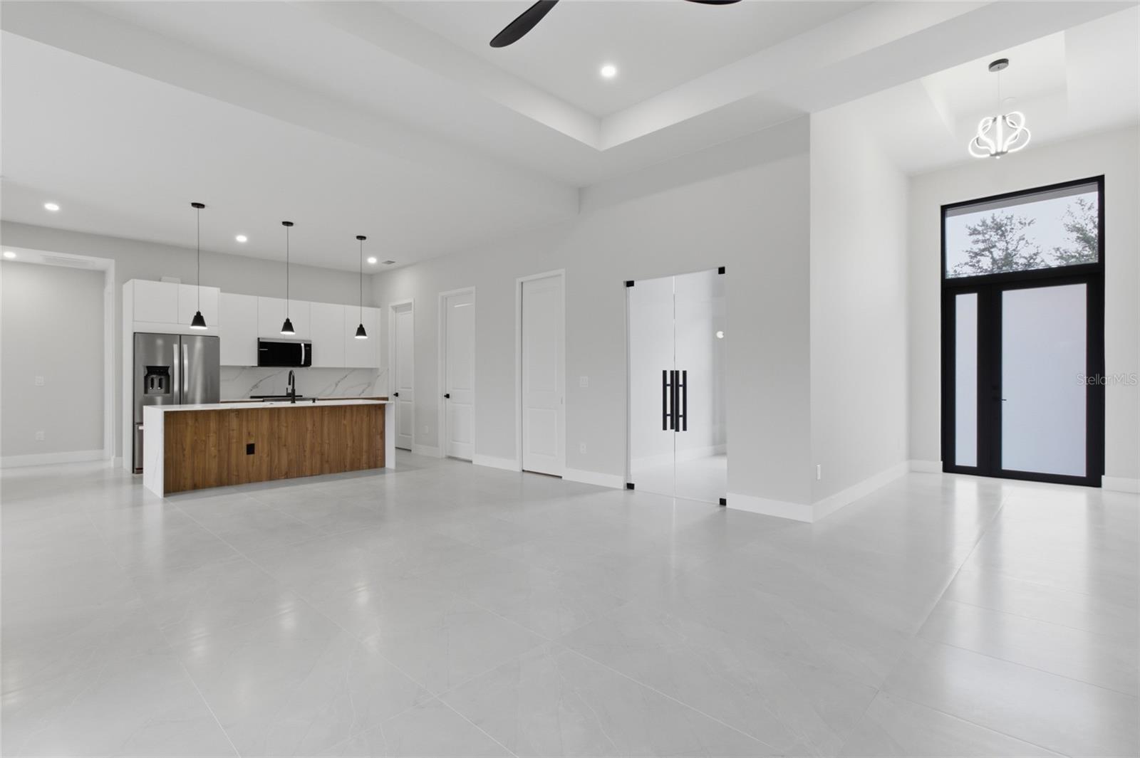 Image 10 of 56 For 9660 President Circle