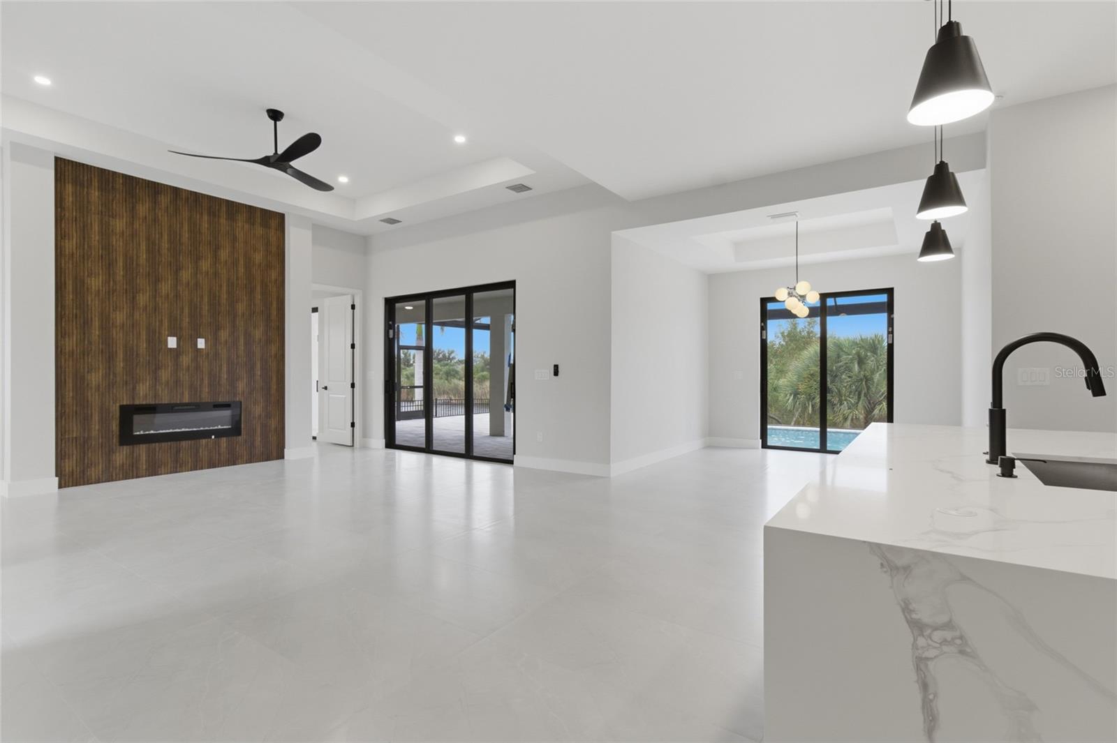 Image 11 of 56 For 9660 President Circle