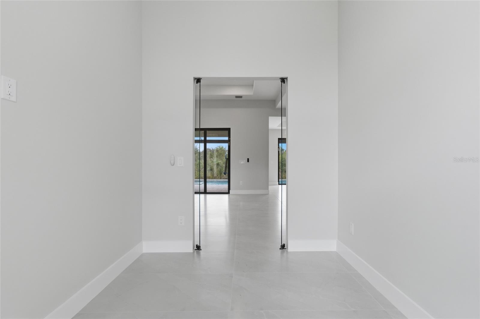 Image 16 of 56 For 9660 President Circle