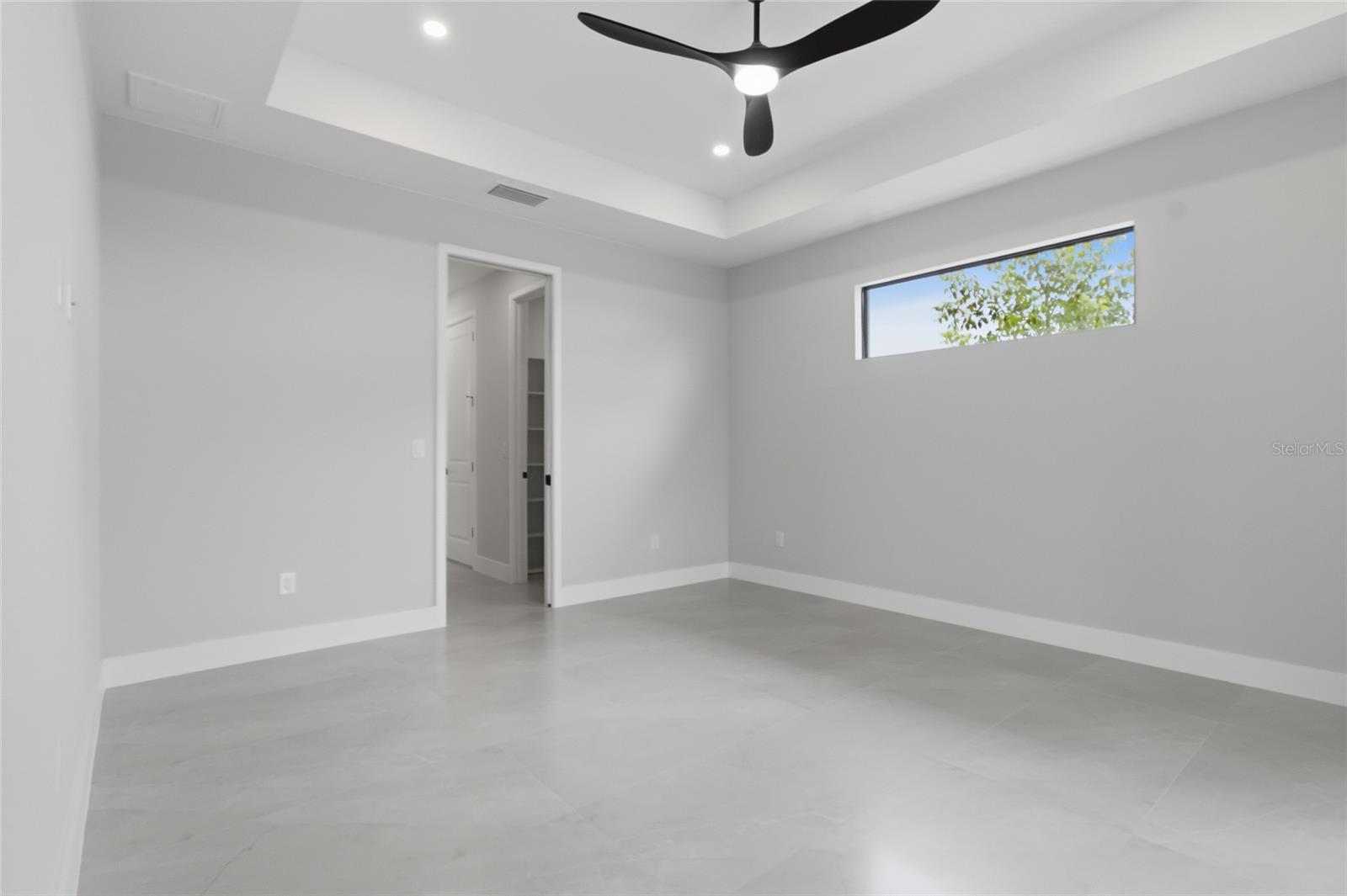 Image 24 of 56 For 9660 President Circle