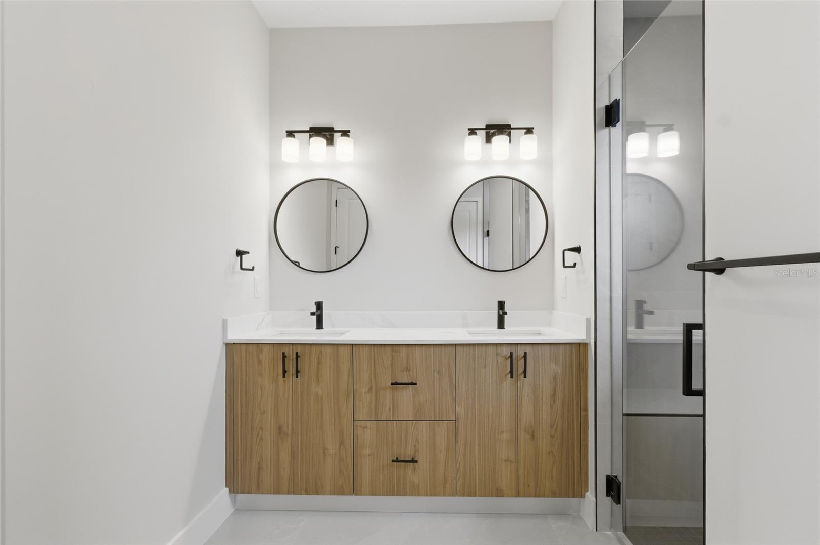 Image 30 of 56 For 9660 President Circle