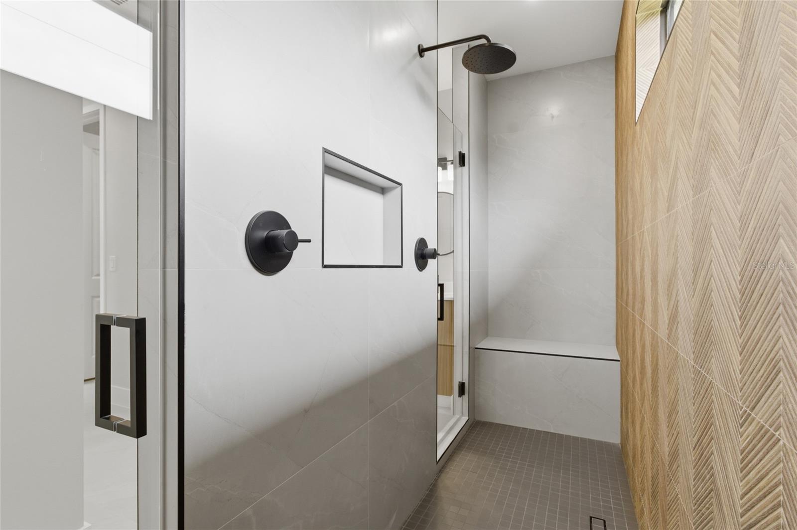 Image 31 of 56 For 9660 President Circle