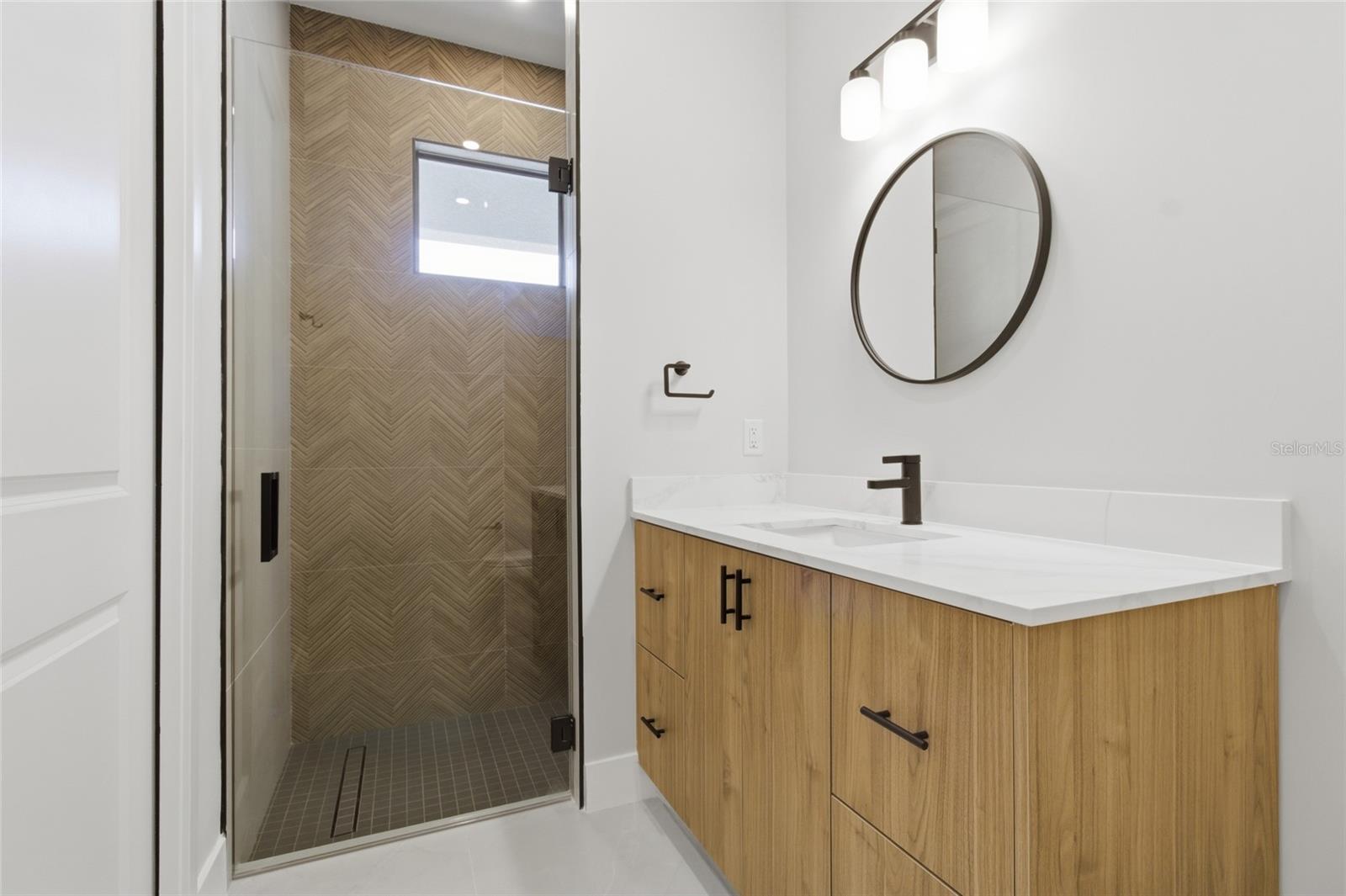 Image 37 of 56 For 9660 President Circle