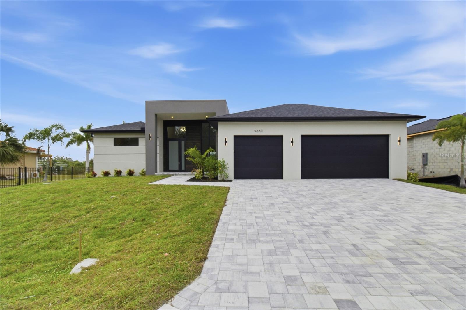 Image 4 of 56 For 9660 President Circle