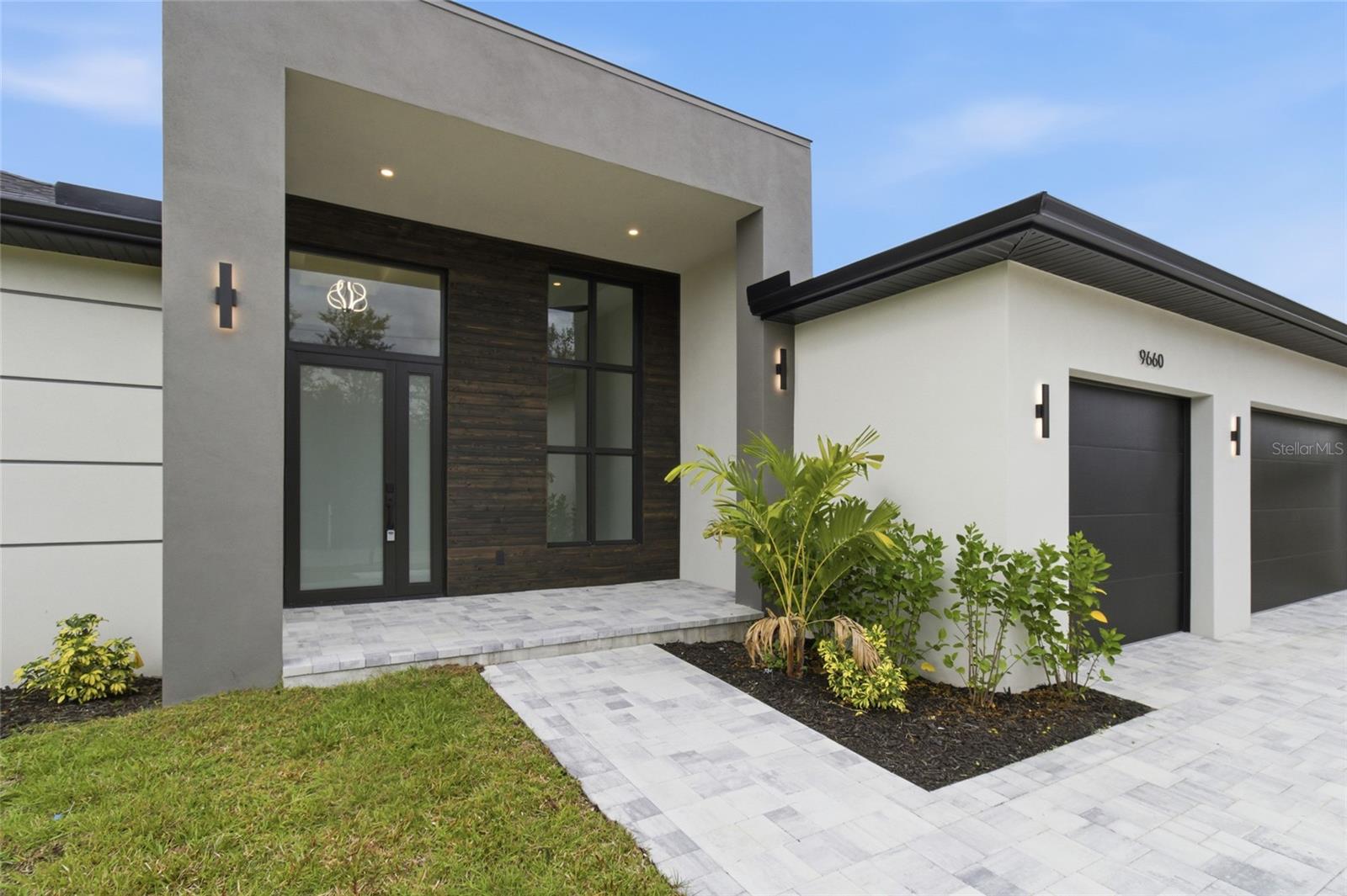 Image 7 of 56 For 9660 President Circle