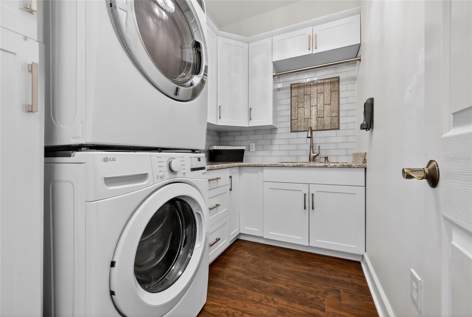 Image 40 of 55 For 6718 Ladyfish Trail