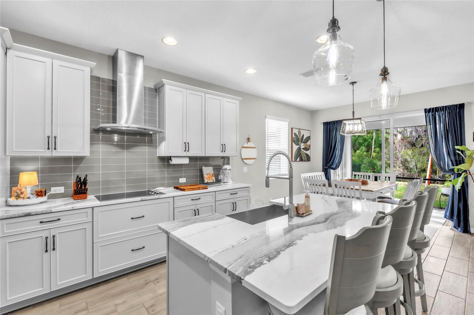 Image 13 of 57 For 14412 20th Street E