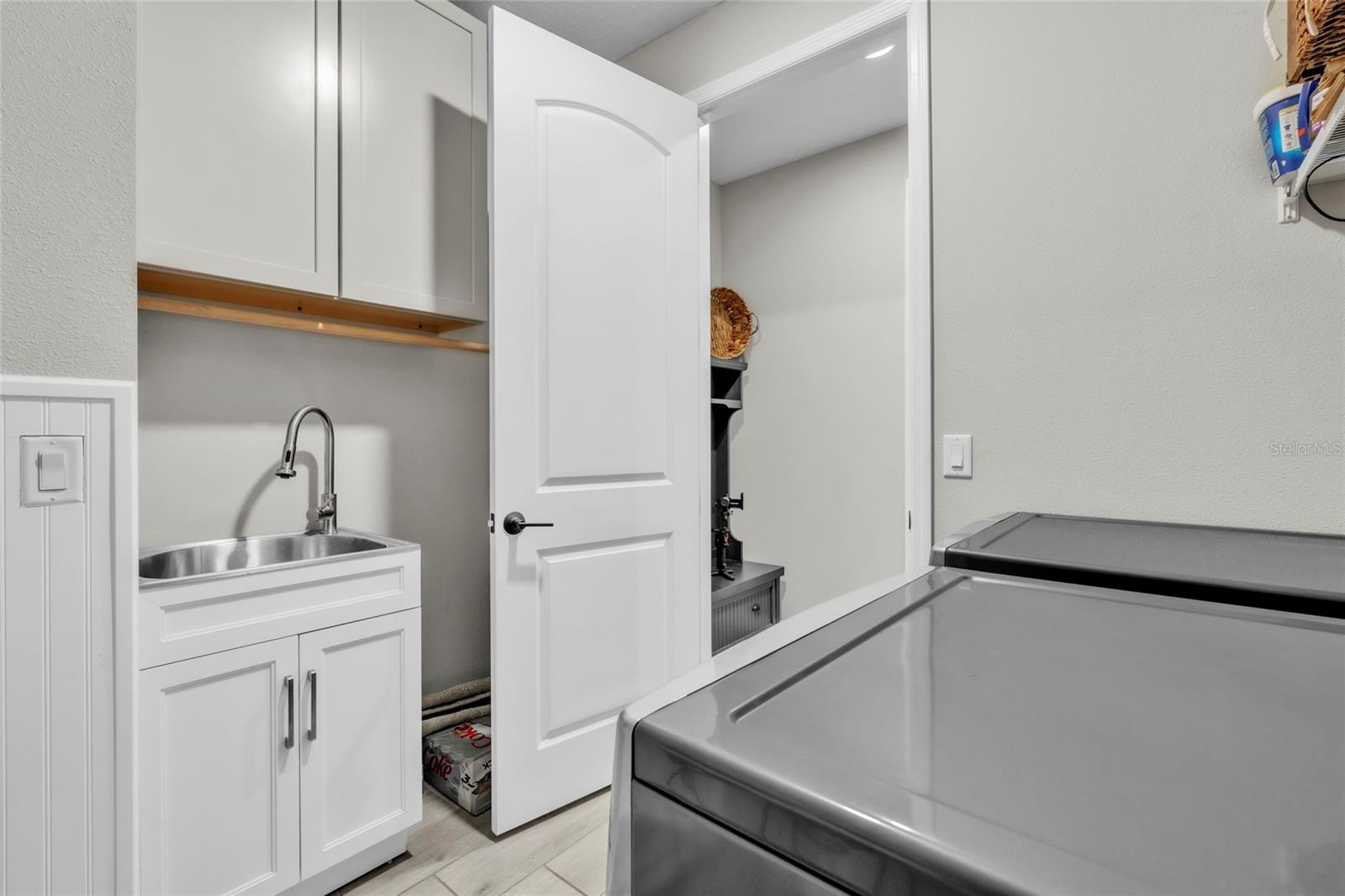 Image 32 of 57 For 14412 20th Street E