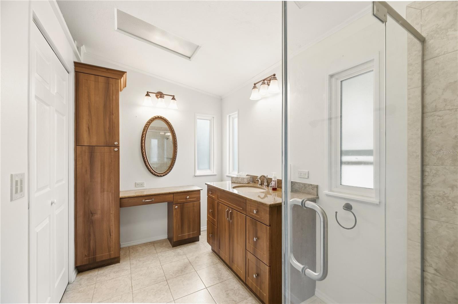 Image 19 of 38 For 8402 Imperial Circle