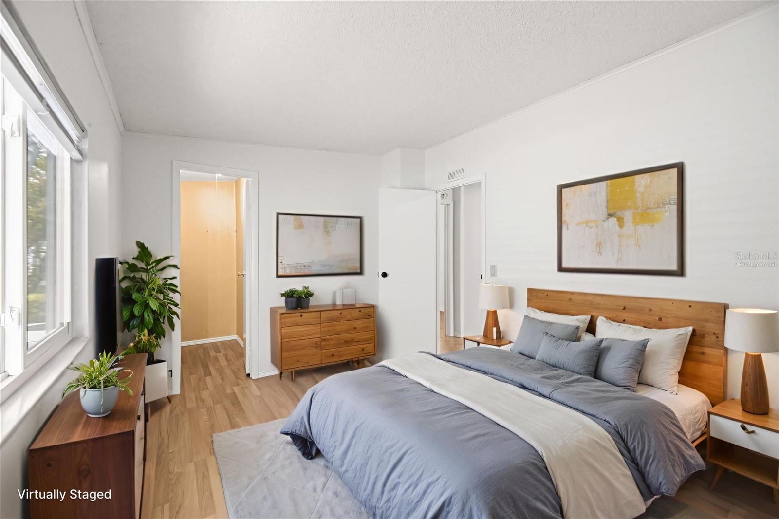 Image 20 of 38 For 8402 Imperial Circle