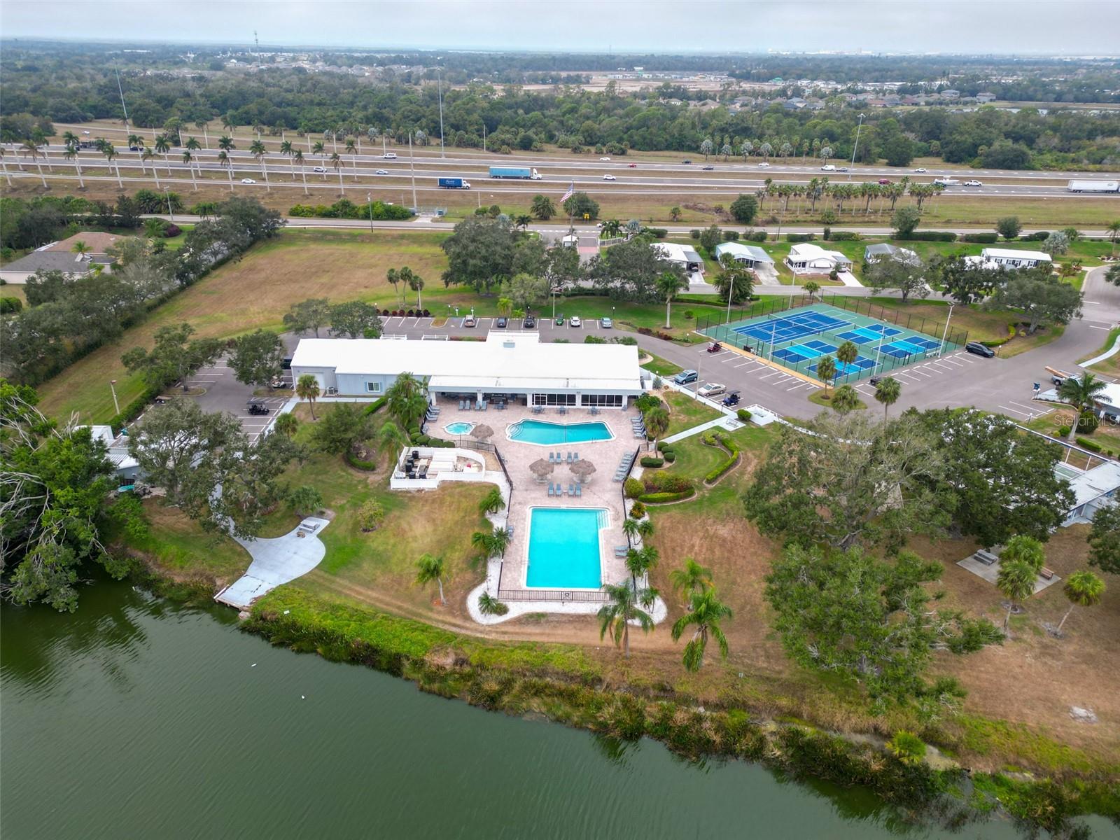 Image 33 of 38 For 8402 Imperial Circle