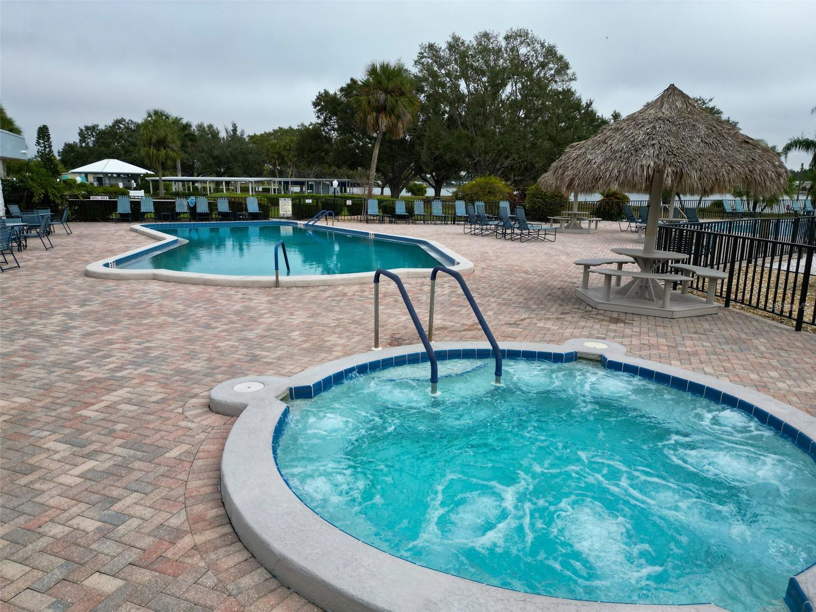 Image 36 of 38 For 8402 Imperial Circle