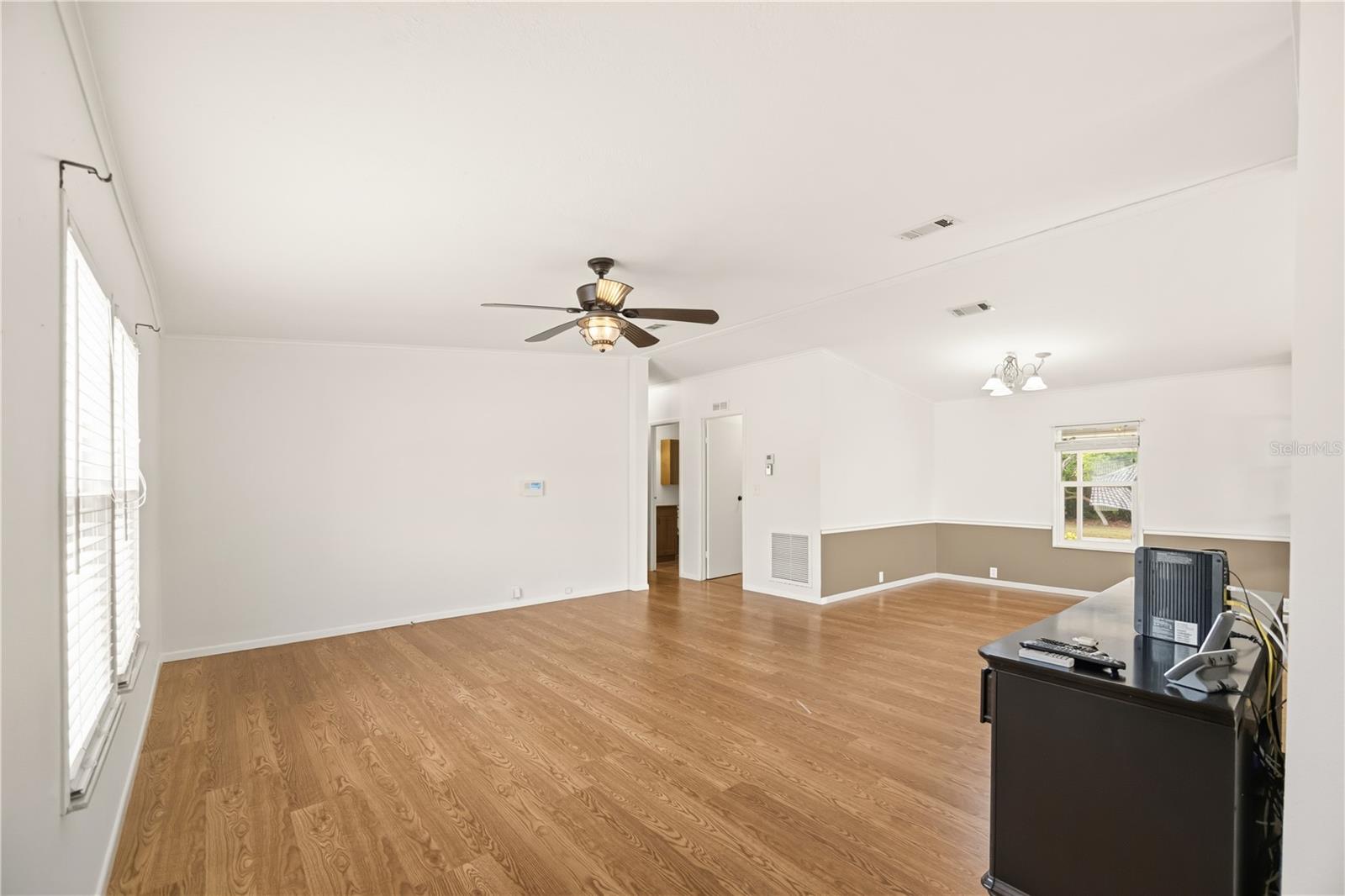 Image 9 of 38 For 8402 Imperial Circle