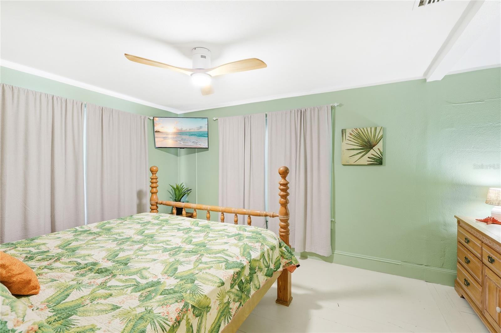 Image 18 of 30 For 1374 20th Street