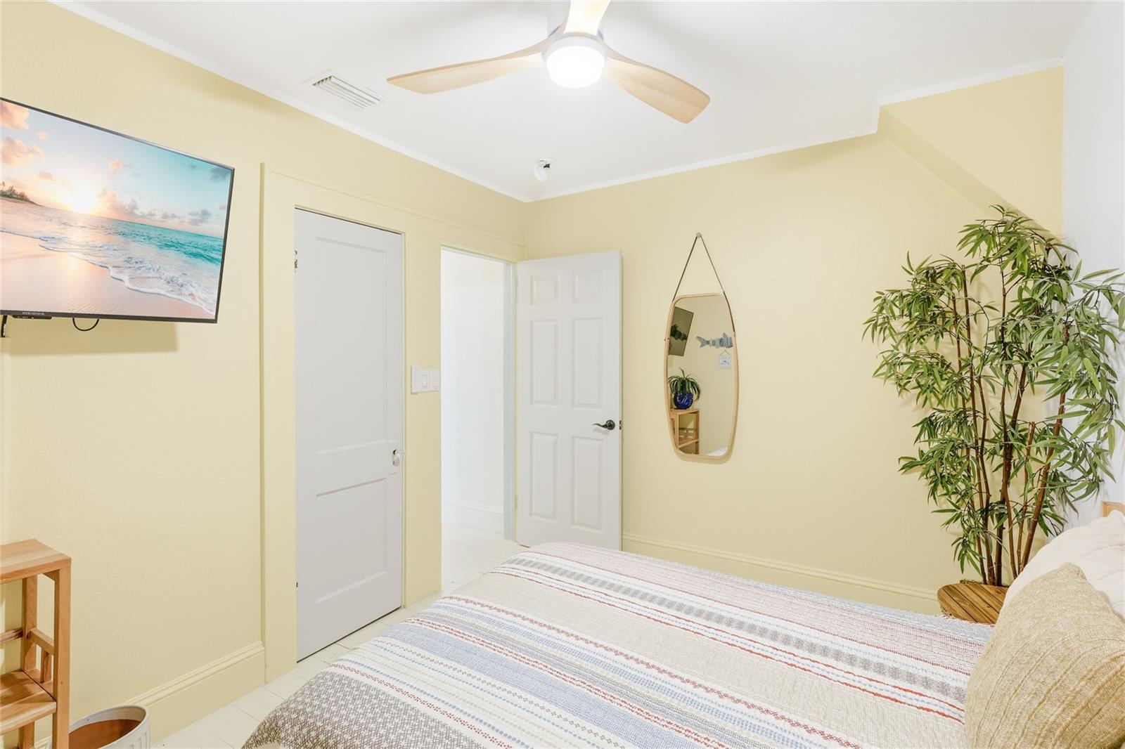 Image 25 of 30 For 1374 20th Street