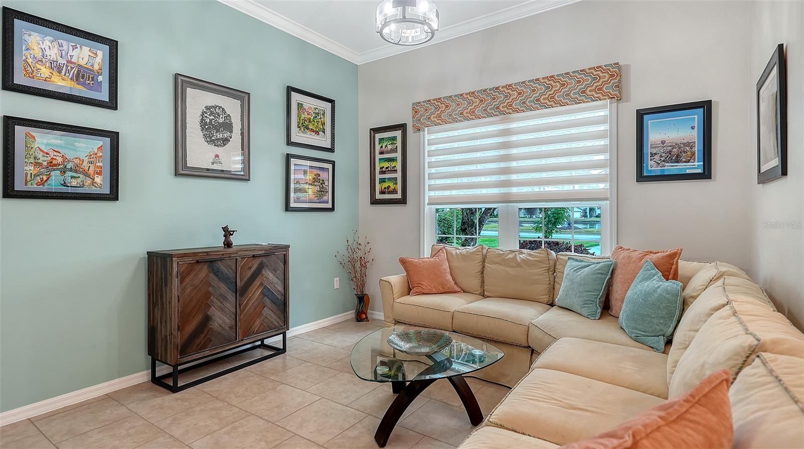 Image 24 of 82 For 7018 Coachlight Street