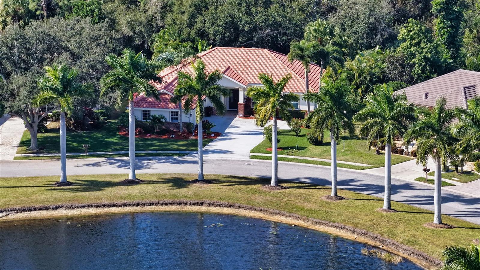 Image 3 of 82 For 7018 Coachlight Street