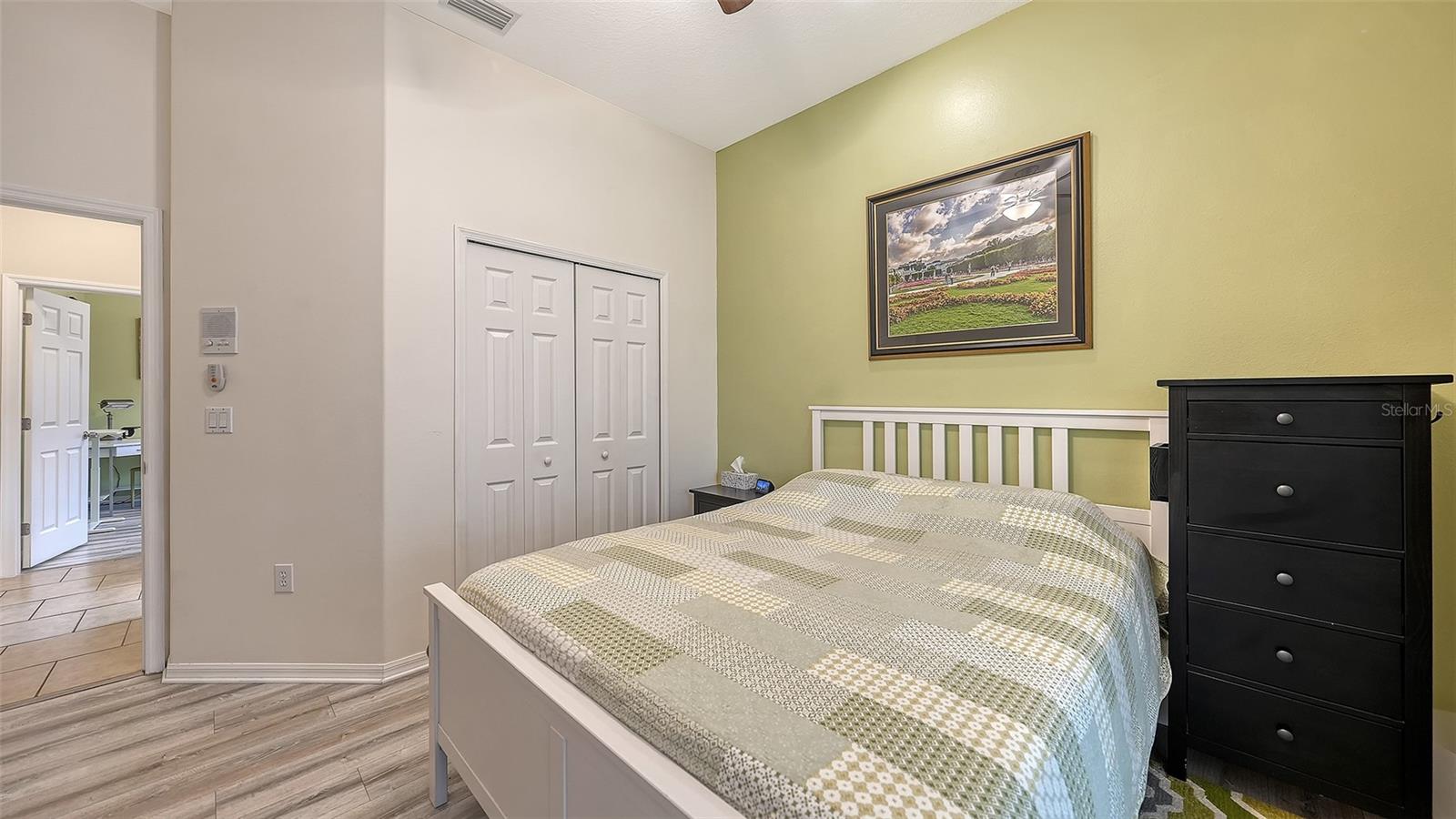 Image 31 of 82 For 7018 Coachlight Street