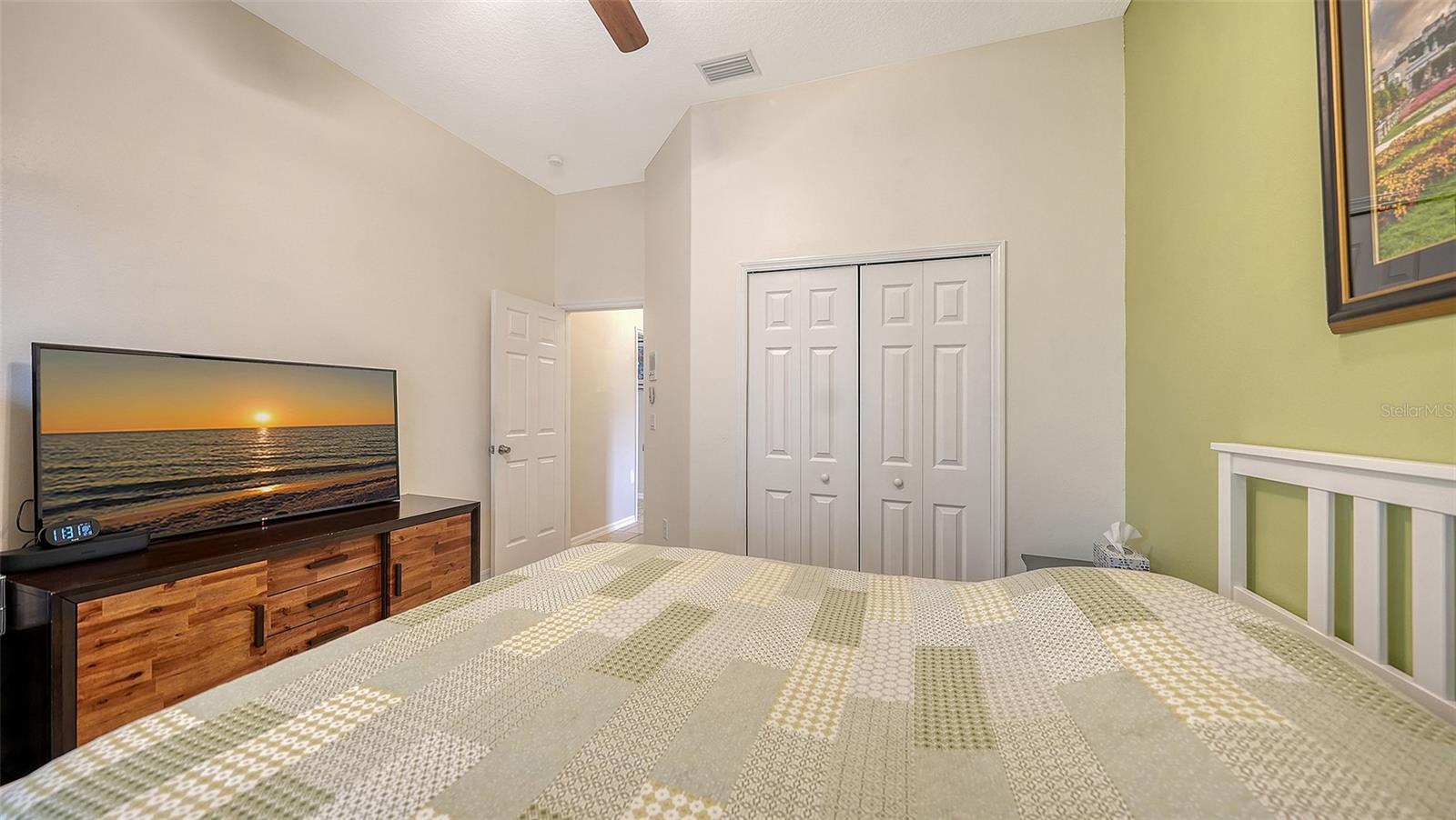 Image 32 of 82 For 7018 Coachlight Street