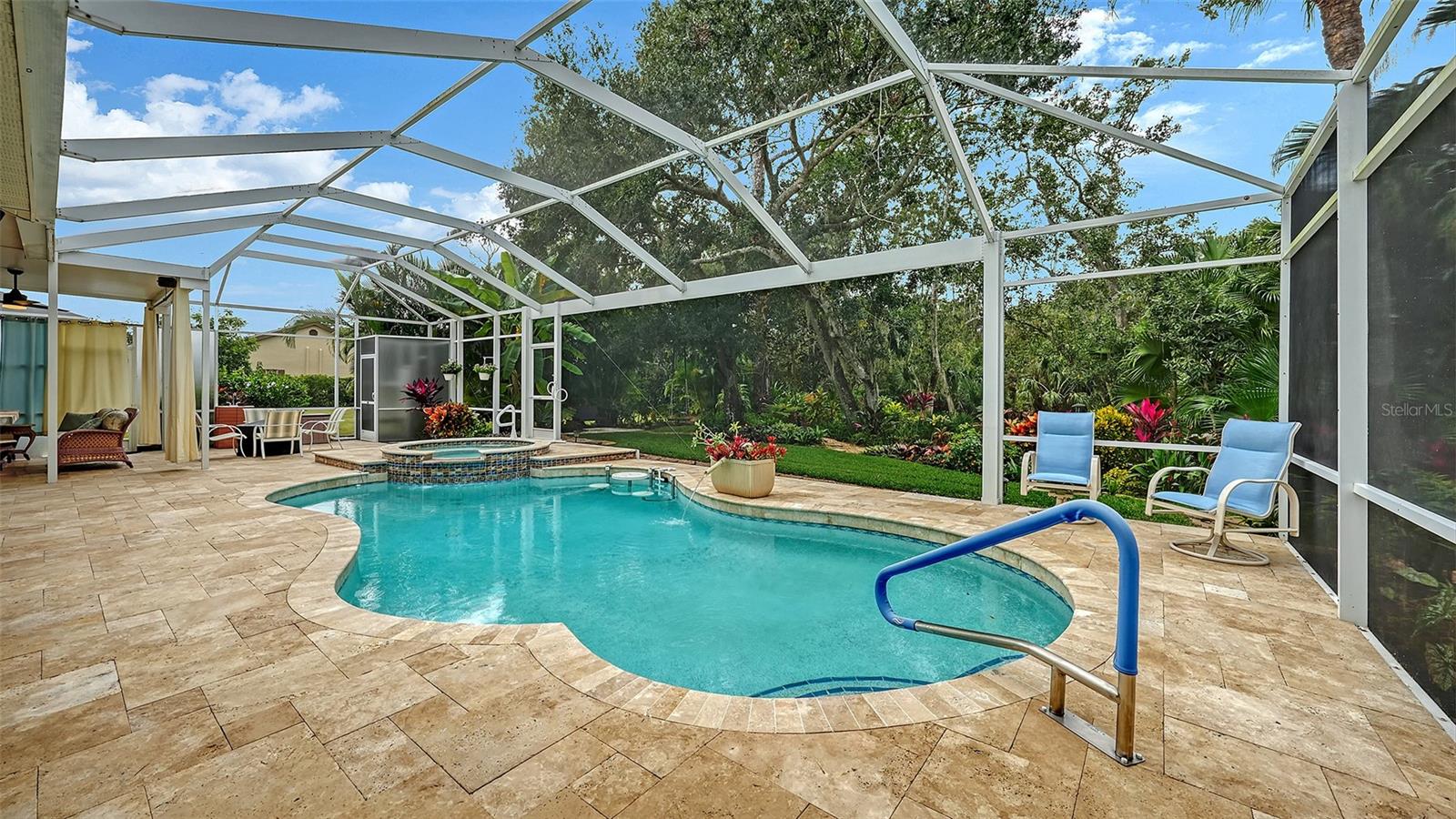 Image 37 of 82 For 7018 Coachlight Street