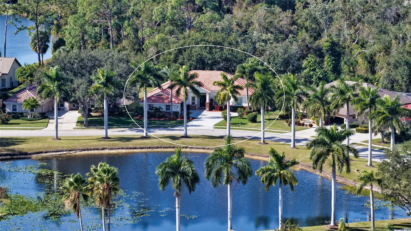 Image 4 of 82 For 7018 Coachlight Street