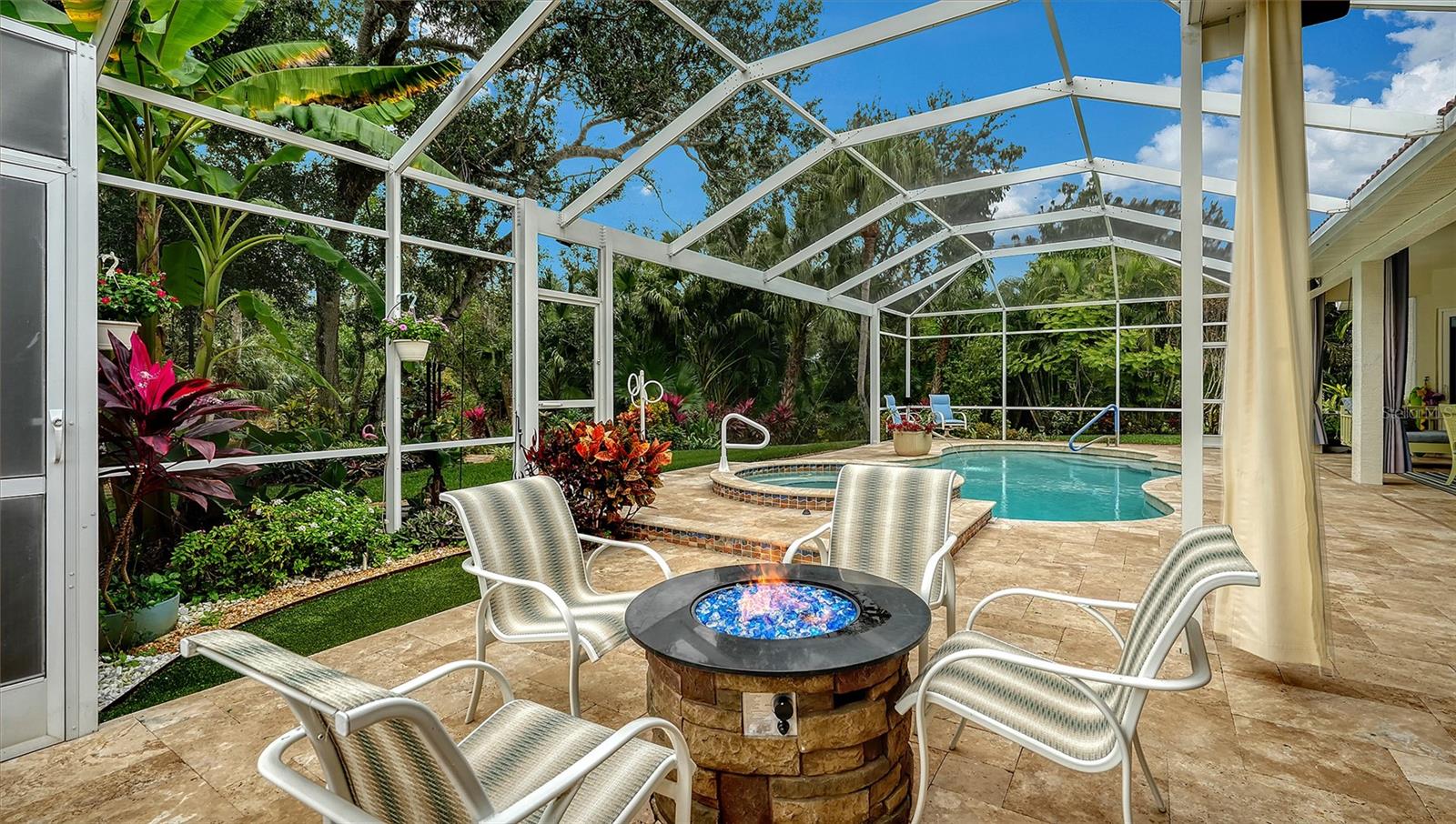 Image 42 of 82 For 7018 Coachlight Street