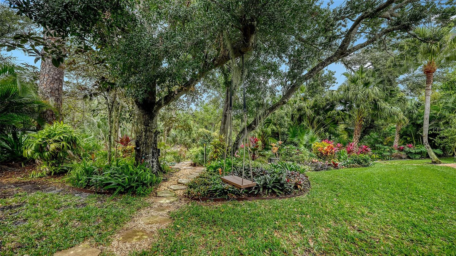 Image 45 of 82 For 7018 Coachlight Street