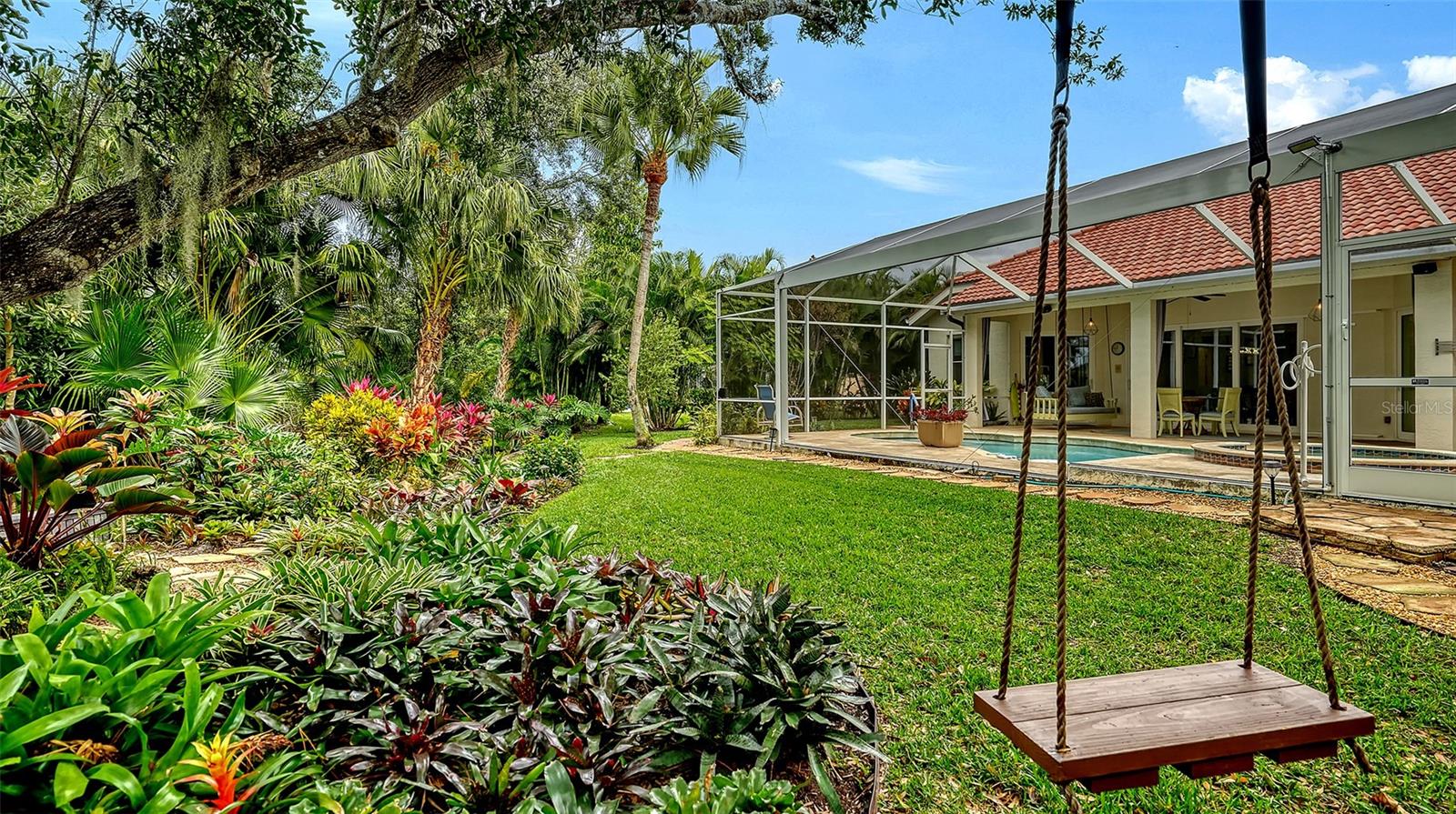 Image 47 of 82 For 7018 Coachlight Street