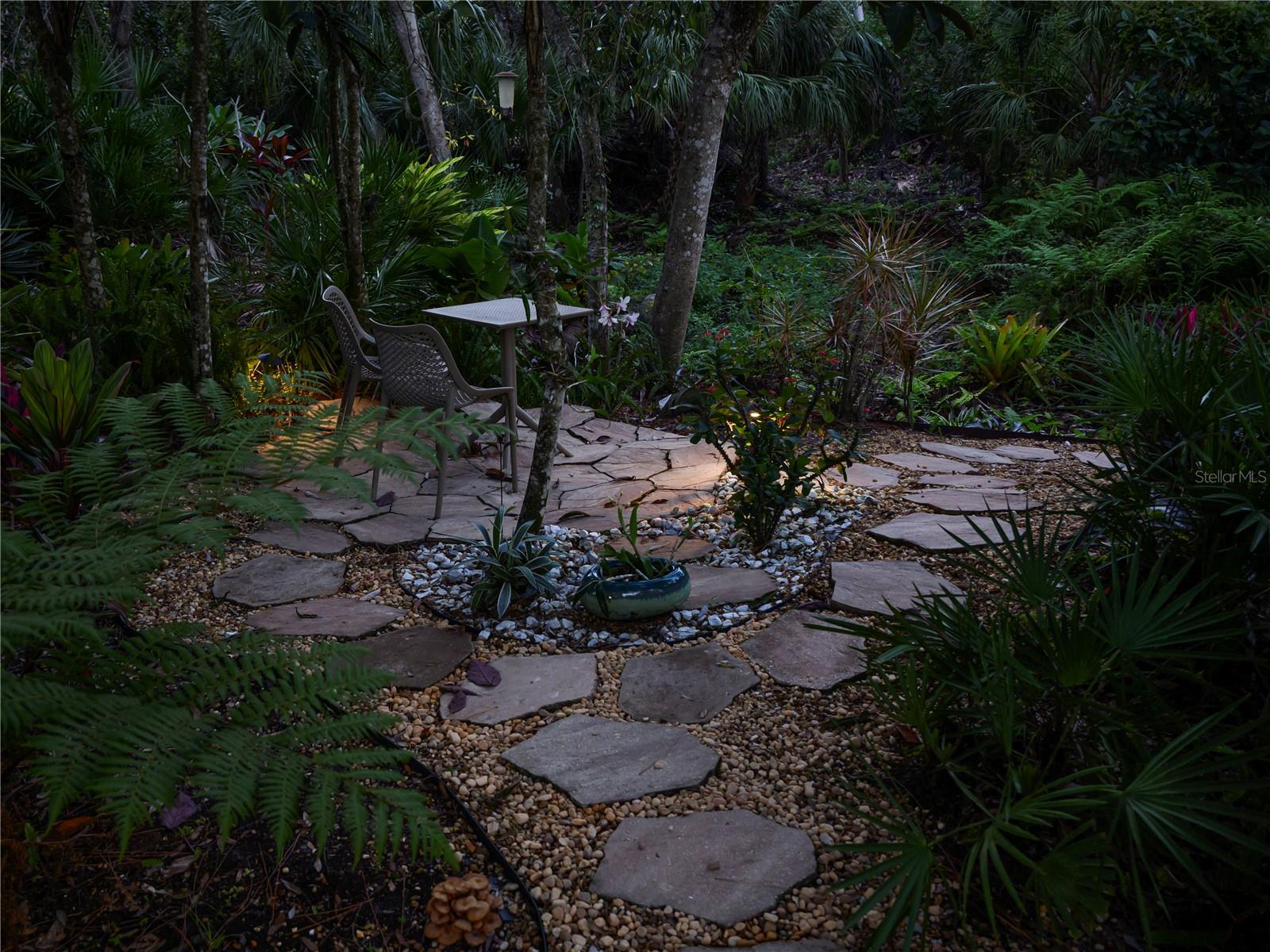 Image 54 of 82 For 7018 Coachlight Street