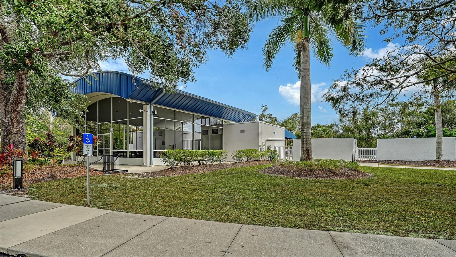 Image 68 of 82 For 7018 Coachlight Street