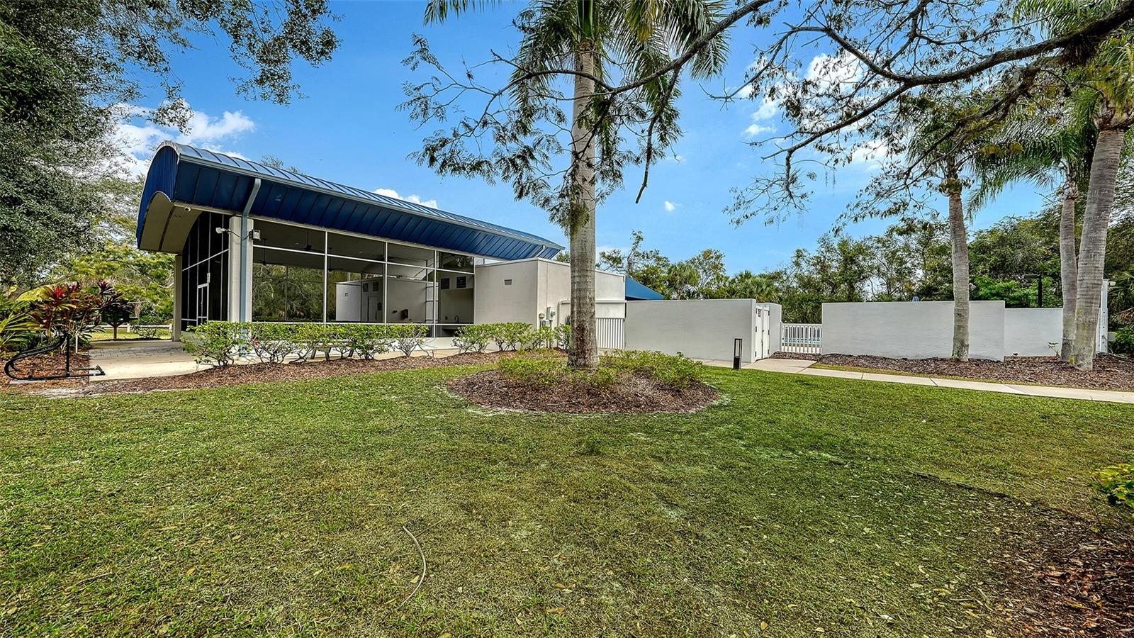 Image 69 of 82 For 7018 Coachlight Street