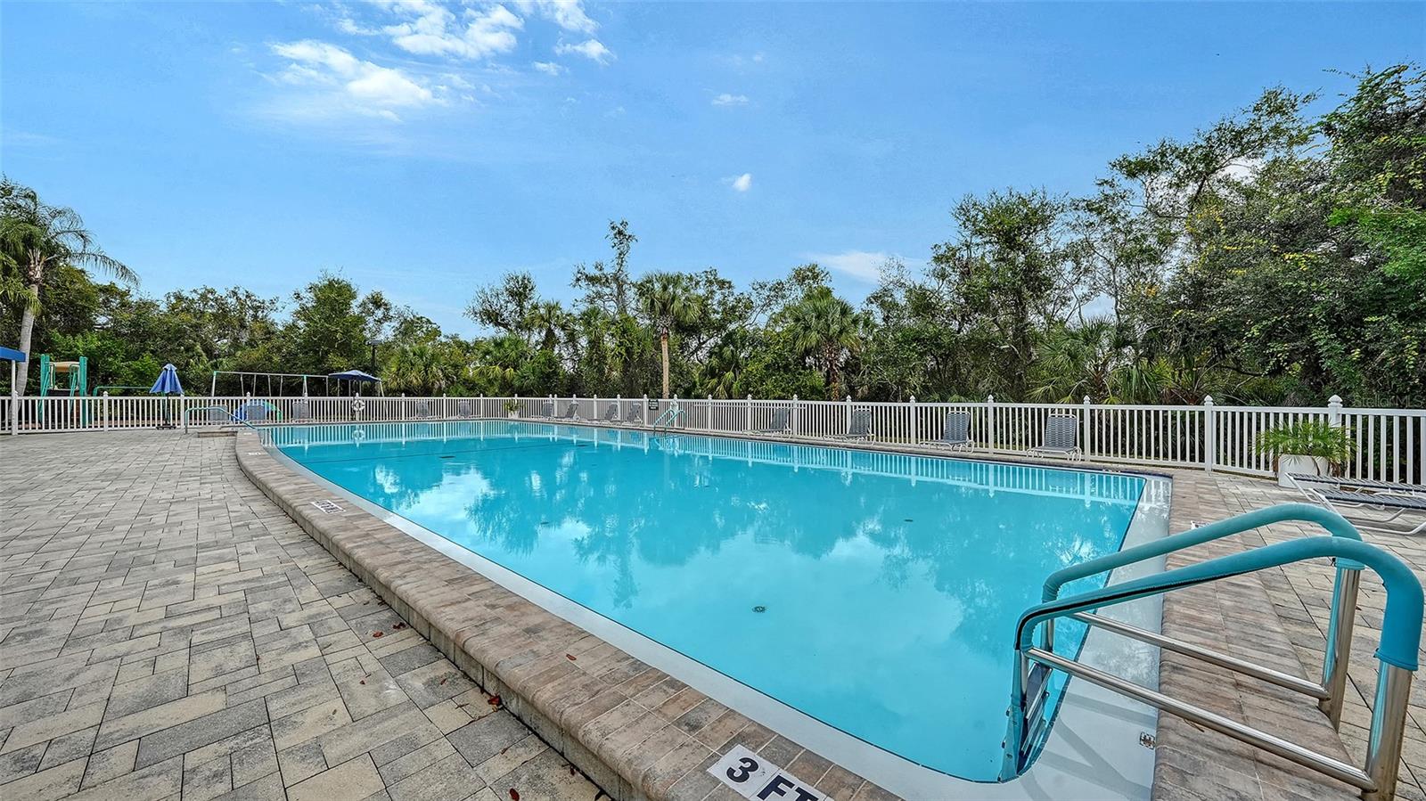 Image 74 of 82 For 7018 Coachlight Street