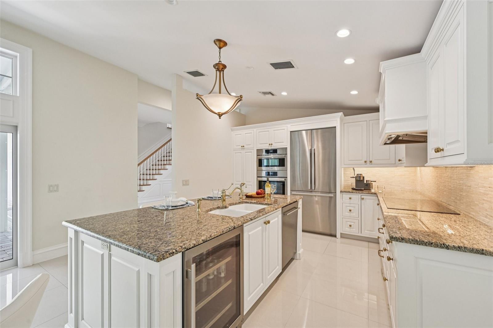 Image 19 of 76 For 1121 Morningside Place