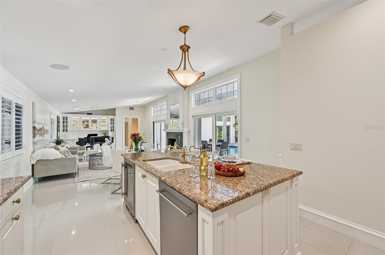 Image 20 of 76 For 1121 Morningside Place