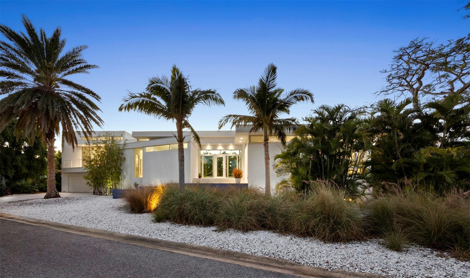 Image 4 of 56 For 1235 Center Place